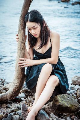 两个人轮流上24小时的班