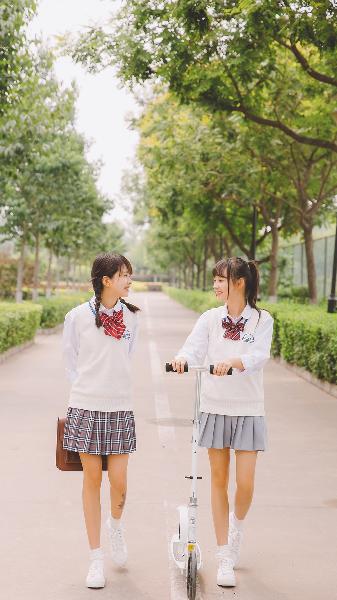 阴部上面毛毛的地方肉太多